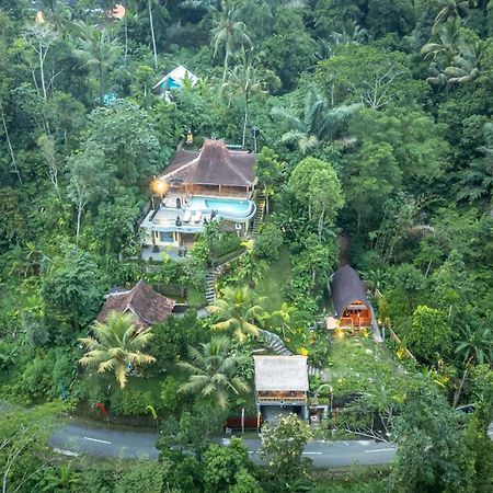 Yoga Maya Villa Ґіаньяр Екстер'єр фото