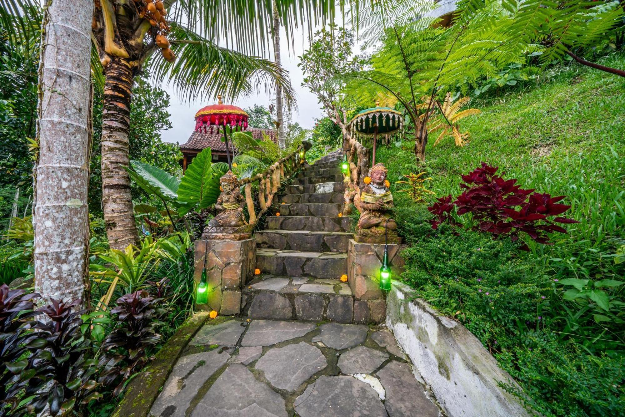 Yoga Maya Villa Ґіаньяр Екстер'єр фото
