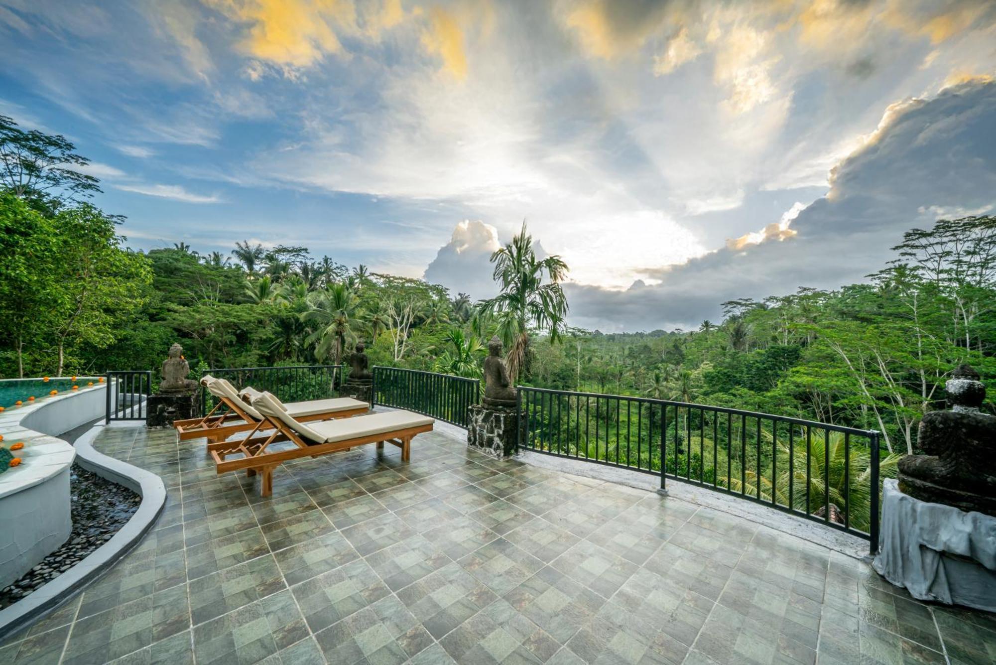 Yoga Maya Villa Ґіаньяр Екстер'єр фото