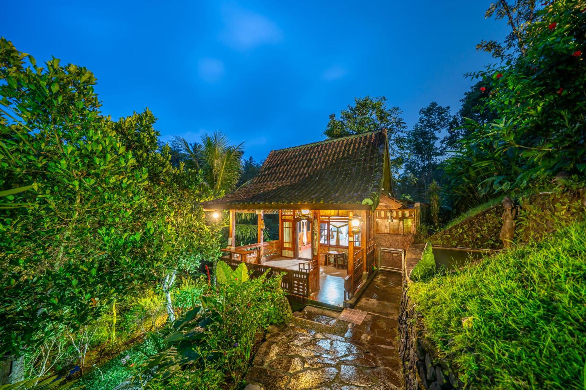 Yoga Maya Villa Ґіаньяр Екстер'єр фото