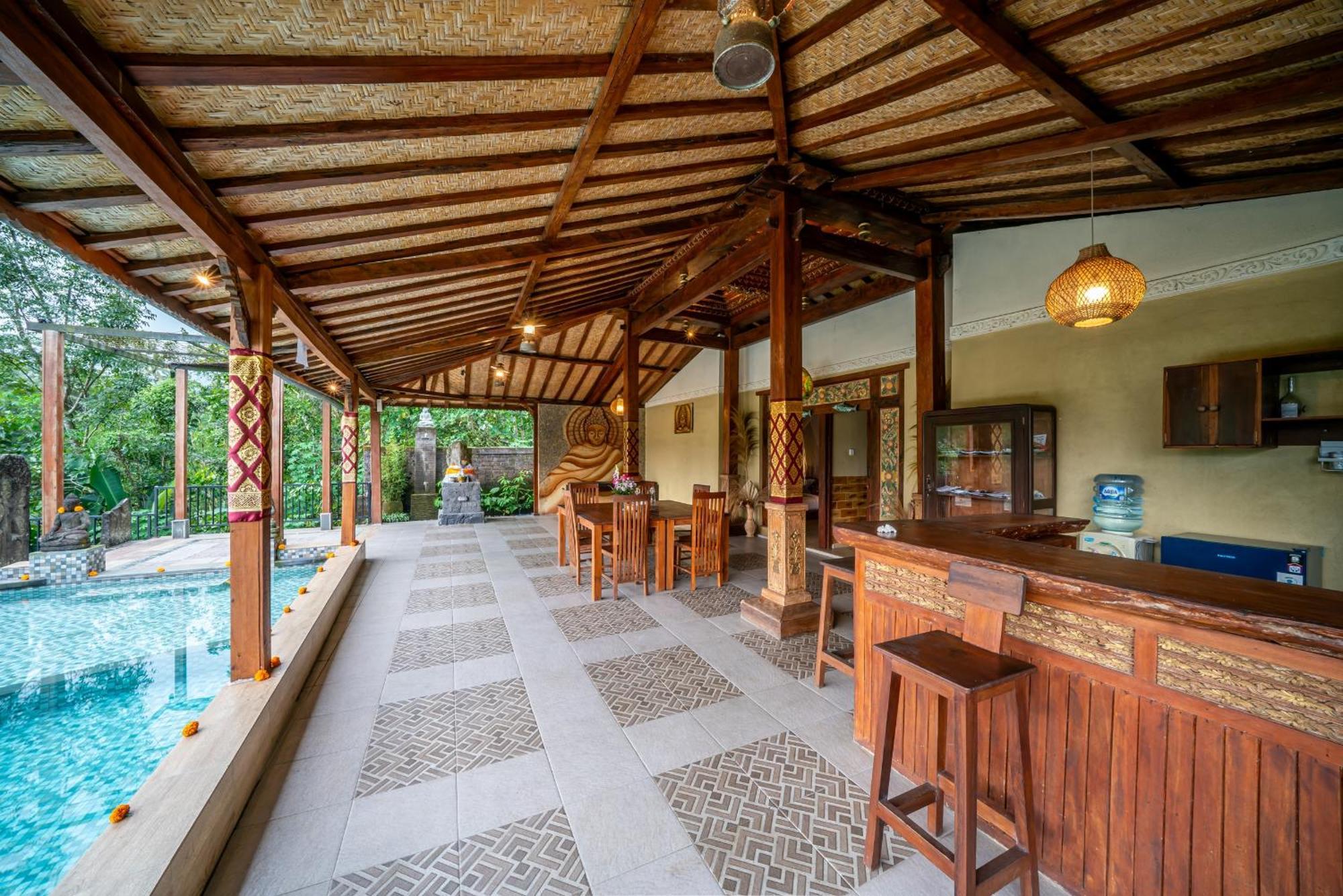 Yoga Maya Villa Ґіаньяр Екстер'єр фото