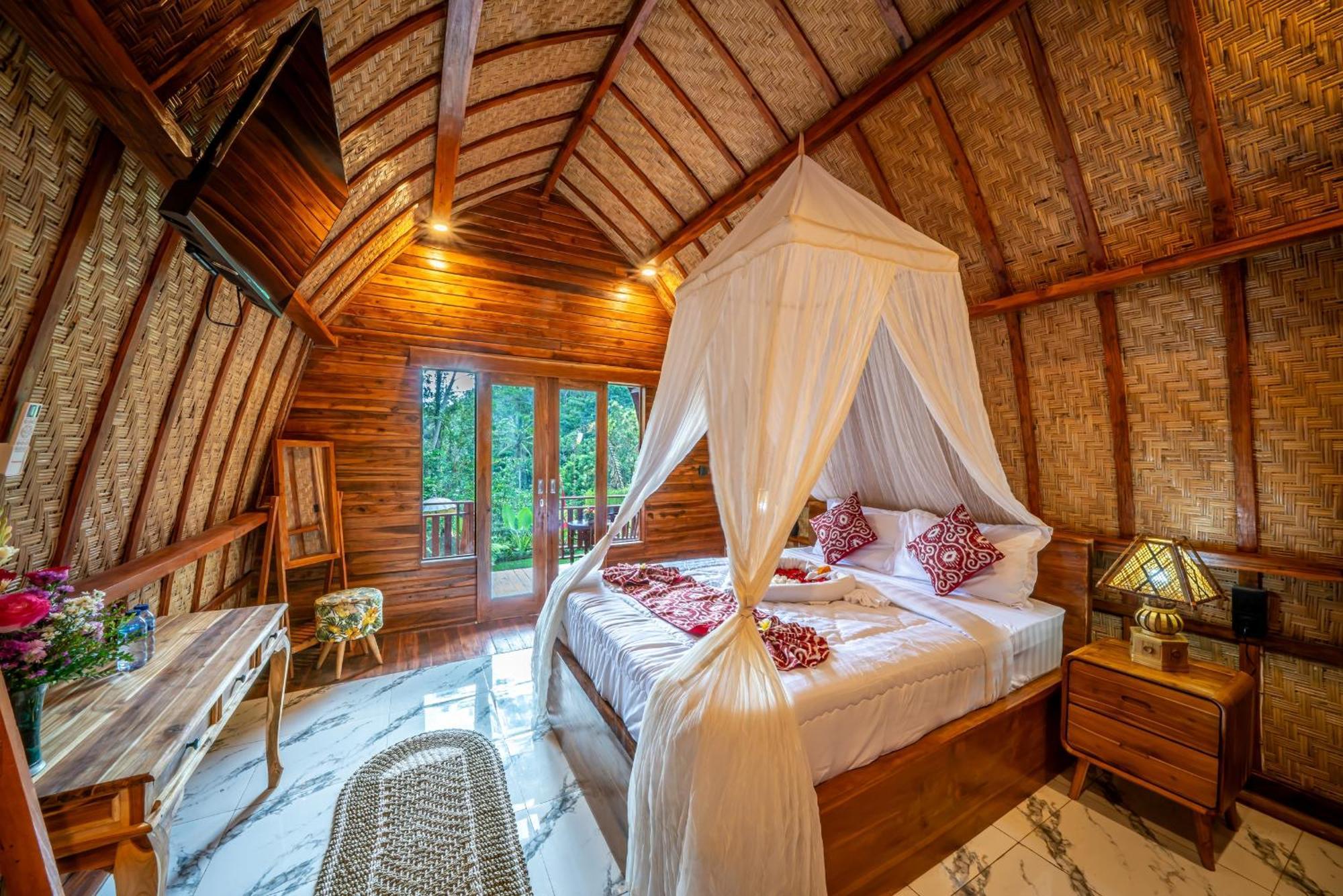 Yoga Maya Villa Ґіаньяр Екстер'єр фото