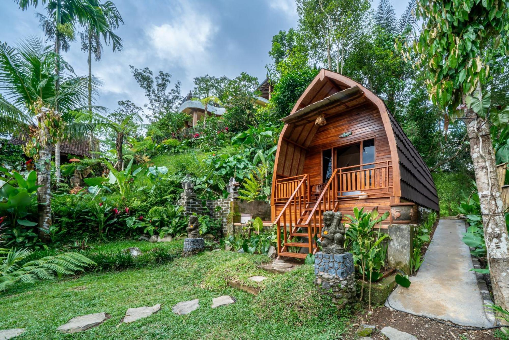 Yoga Maya Villa Ґіаньяр Екстер'єр фото