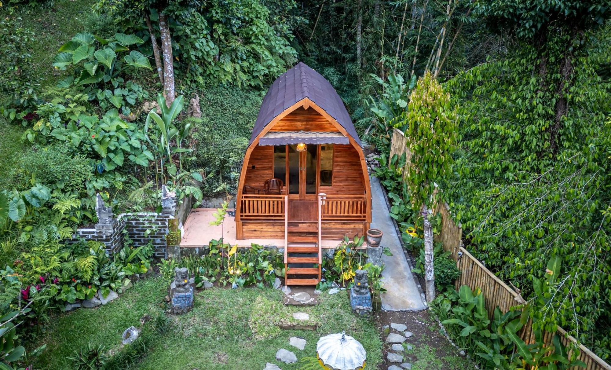 Yoga Maya Villa Ґіаньяр Екстер'єр фото