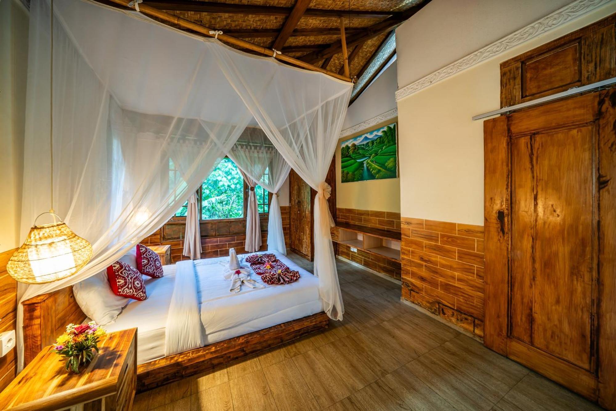 Yoga Maya Villa Ґіаньяр Екстер'єр фото