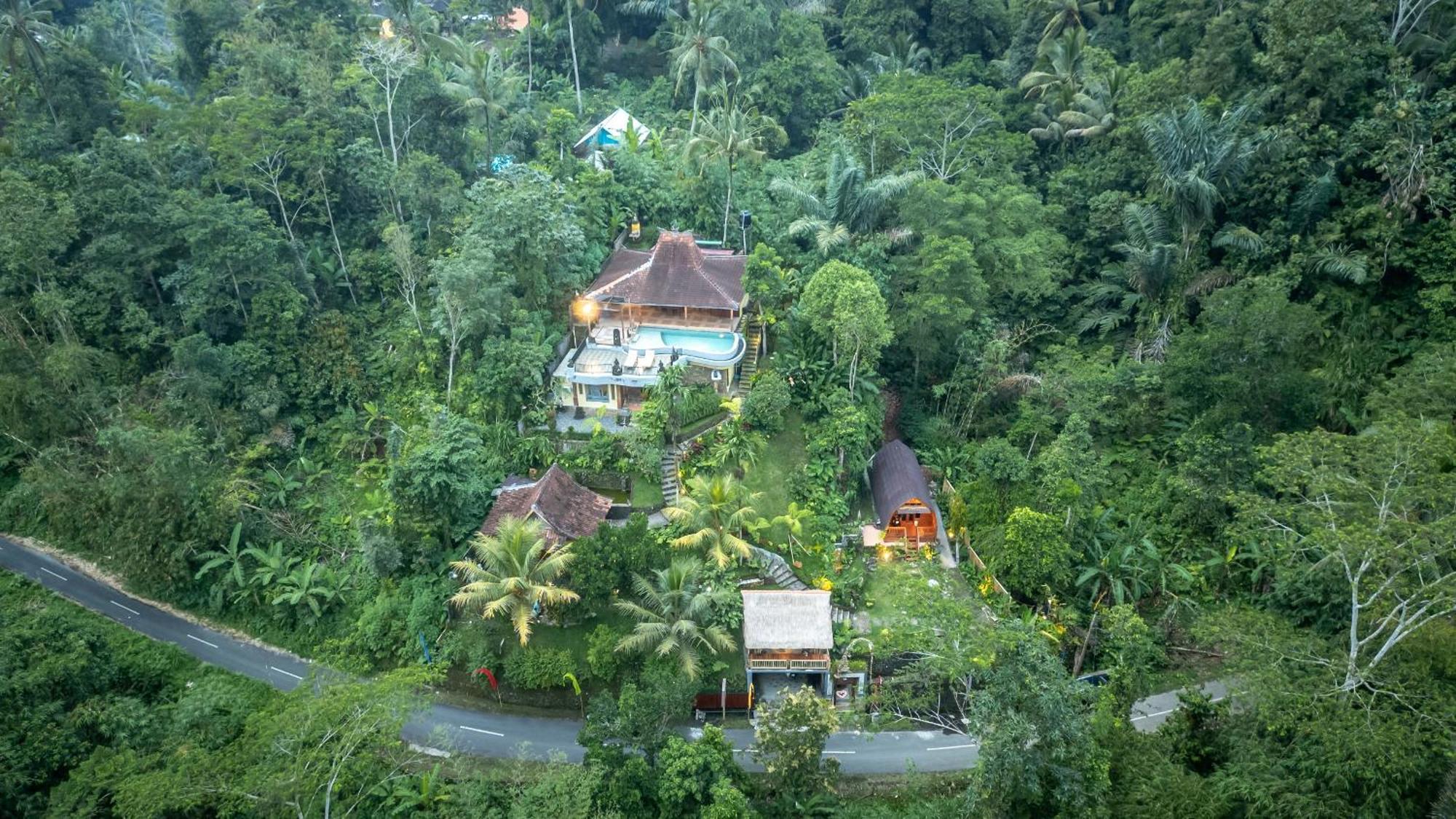 Yoga Maya Villa Ґіаньяр Екстер'єр фото
